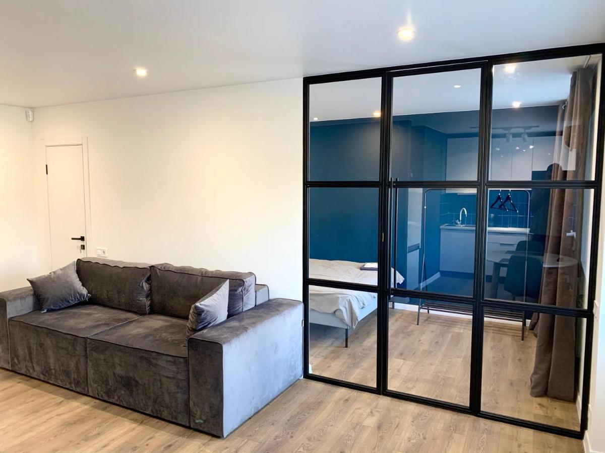 Navy City Center Apartment Двокімнатні Апартаменти В Центрі Міста โปลตาวา ภายนอก รูปภาพ